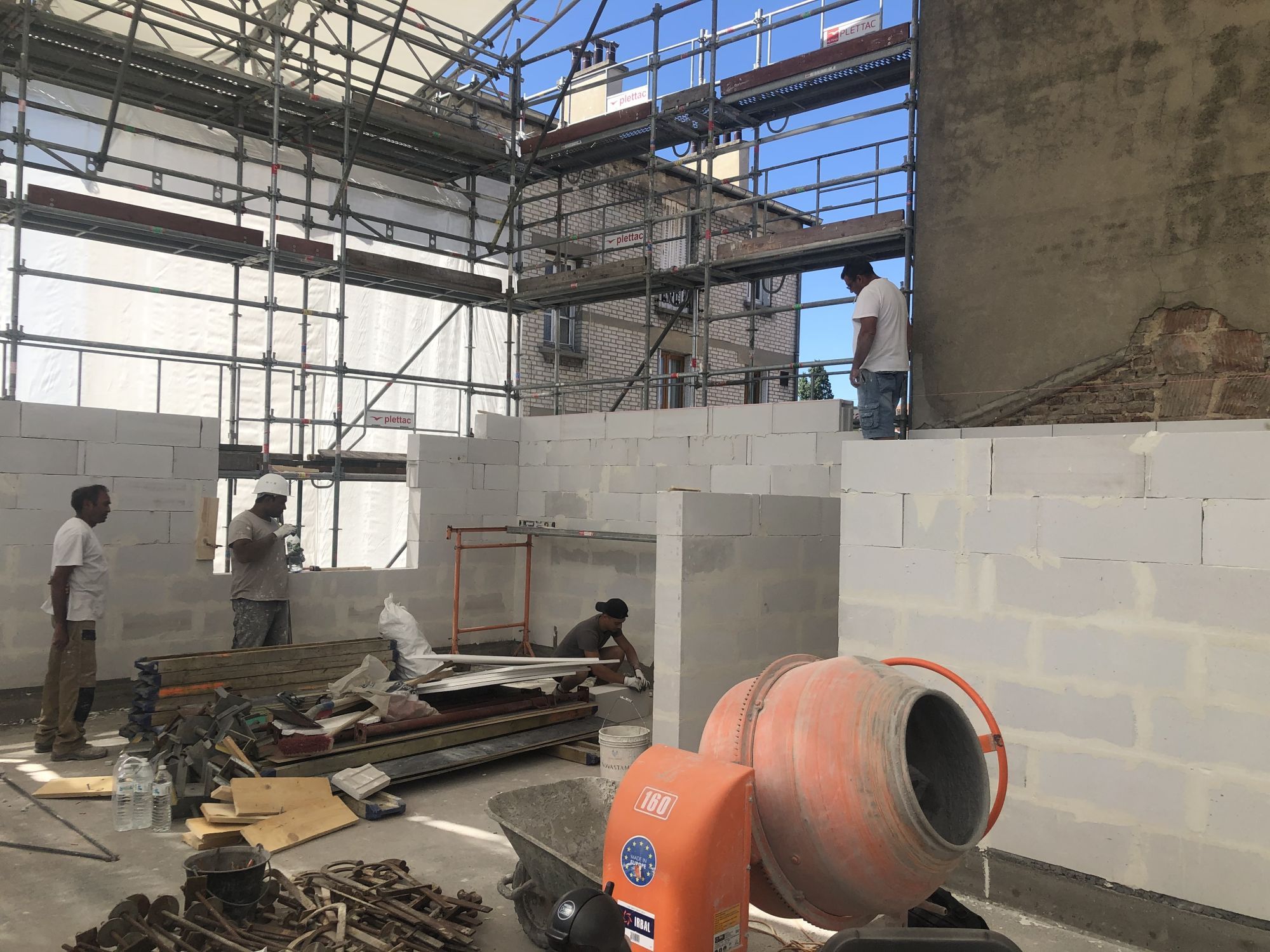Artisan réputé rénovation Paris 75011 vous cherchez un artisan spécialisé en rénovation à paris 75011 ? découvrez nos services professionnels pour rénover votre appartement ou local commercial : qualité, rapidité et devis gratuit.