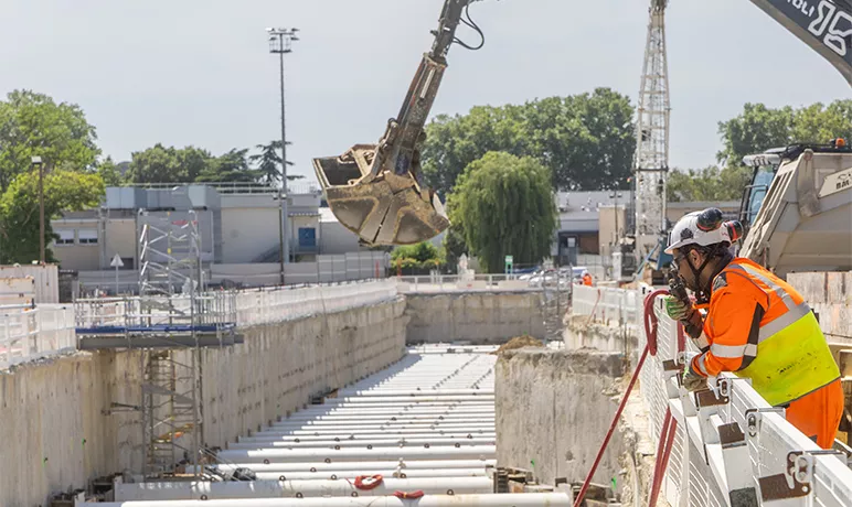 Entreprise pour travaux d'appartement à Paris 75011 : comment bien choisir en 2025 ? découvrez nos conseils pour choisir la meilleure entreprise de travaux à paris en 2025. évaluez les critères essentiels pour garantir la réussite de vos projets de rénovation ou de construction dans la capitale.