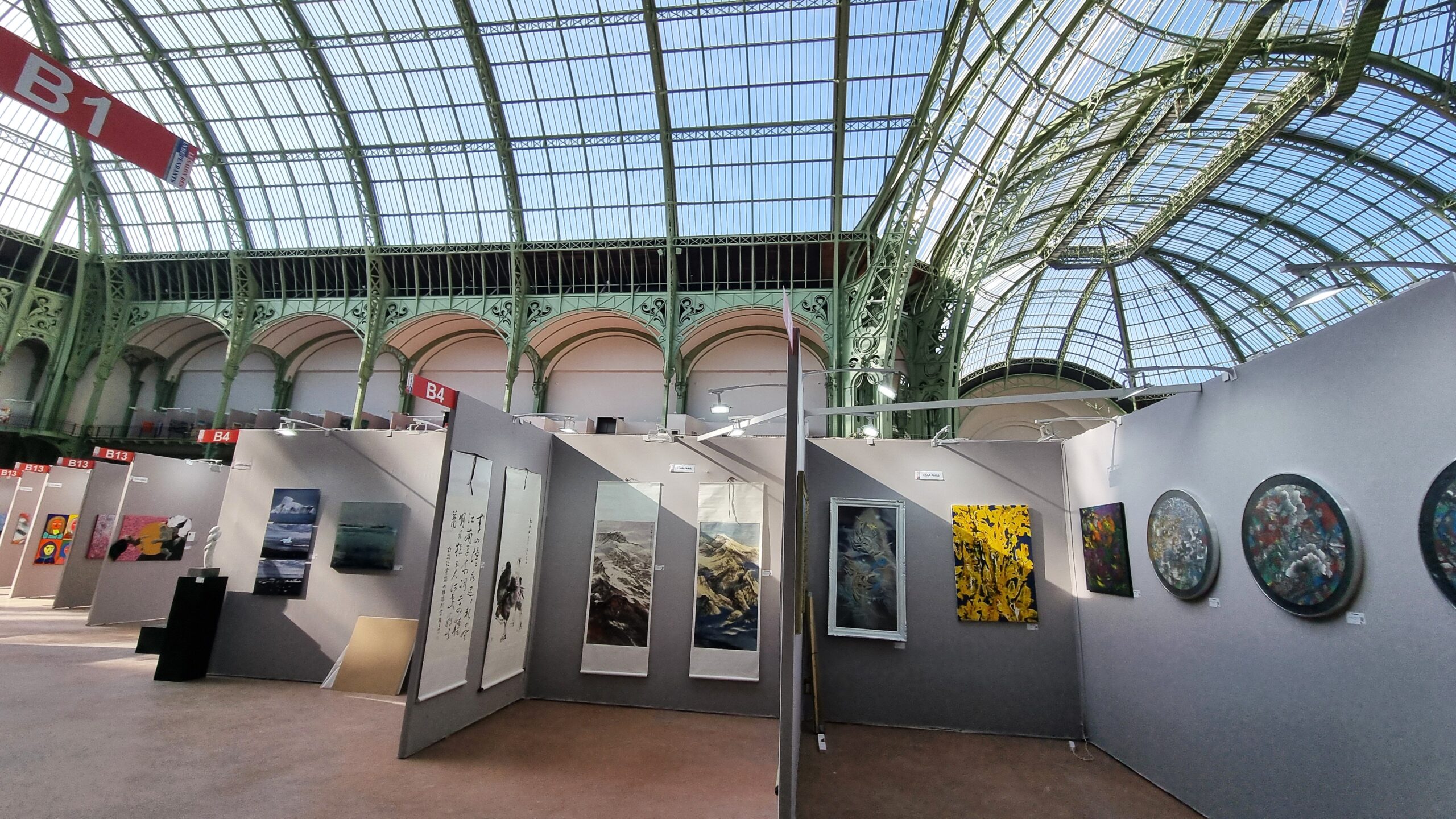 Combien coûte un peintre à Paris 75011 en 2025 ? découvrez le coût d’un peintre à paris en 2025 : tarifs au m², prix moyens, conseils pour estimer votre budget peinture et choisir le bon professionnel.