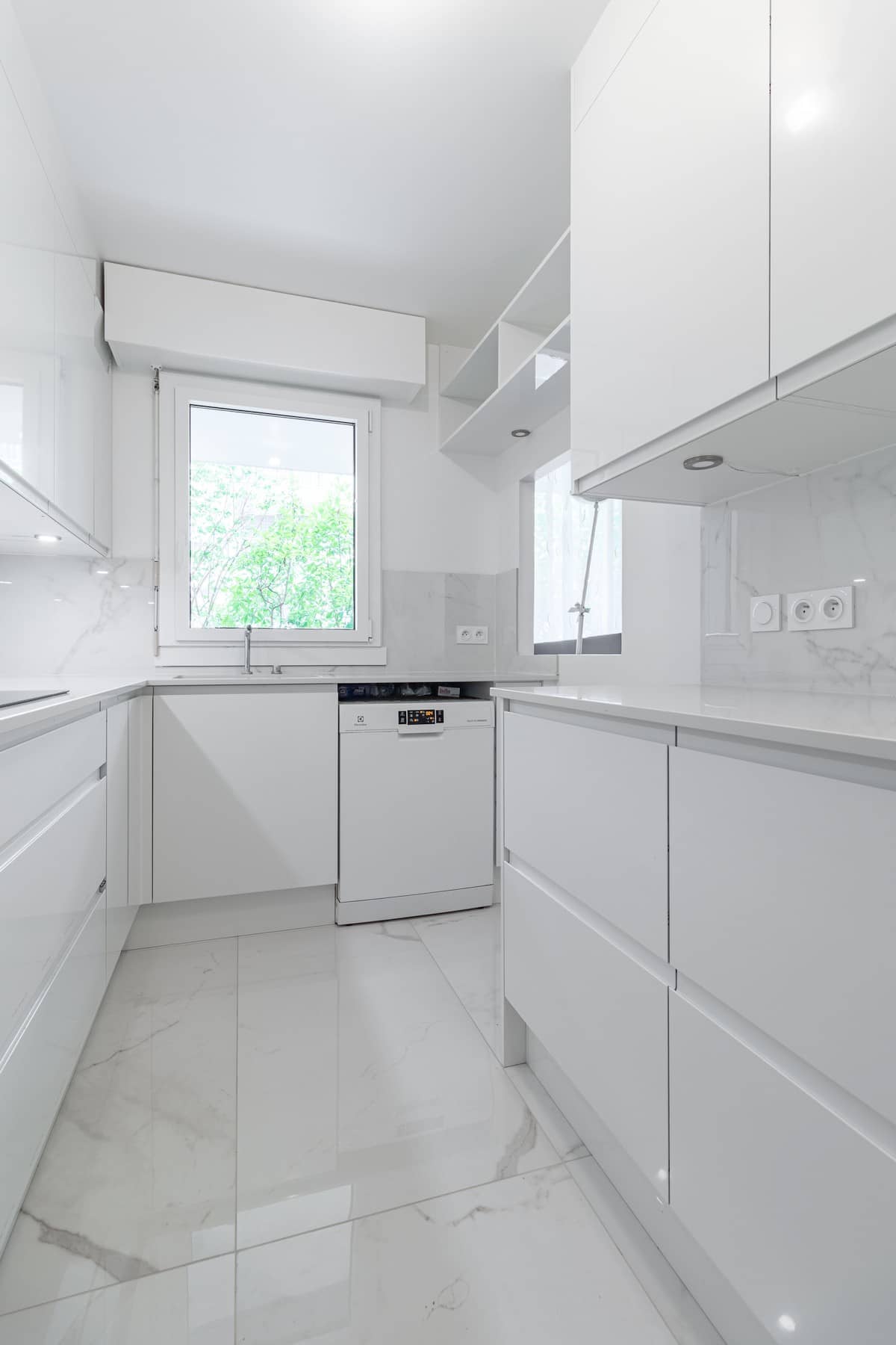 Cuisine fonctionnelle après rénovation à paris 11e : comment faire transformez votre espace avec une cuisine fonctionnelle sur mesure à paris 11. bénéficiez d’une rénovation moderne, pratique et esthétique pour optimiser chaque mètre carré de votre intérieur.