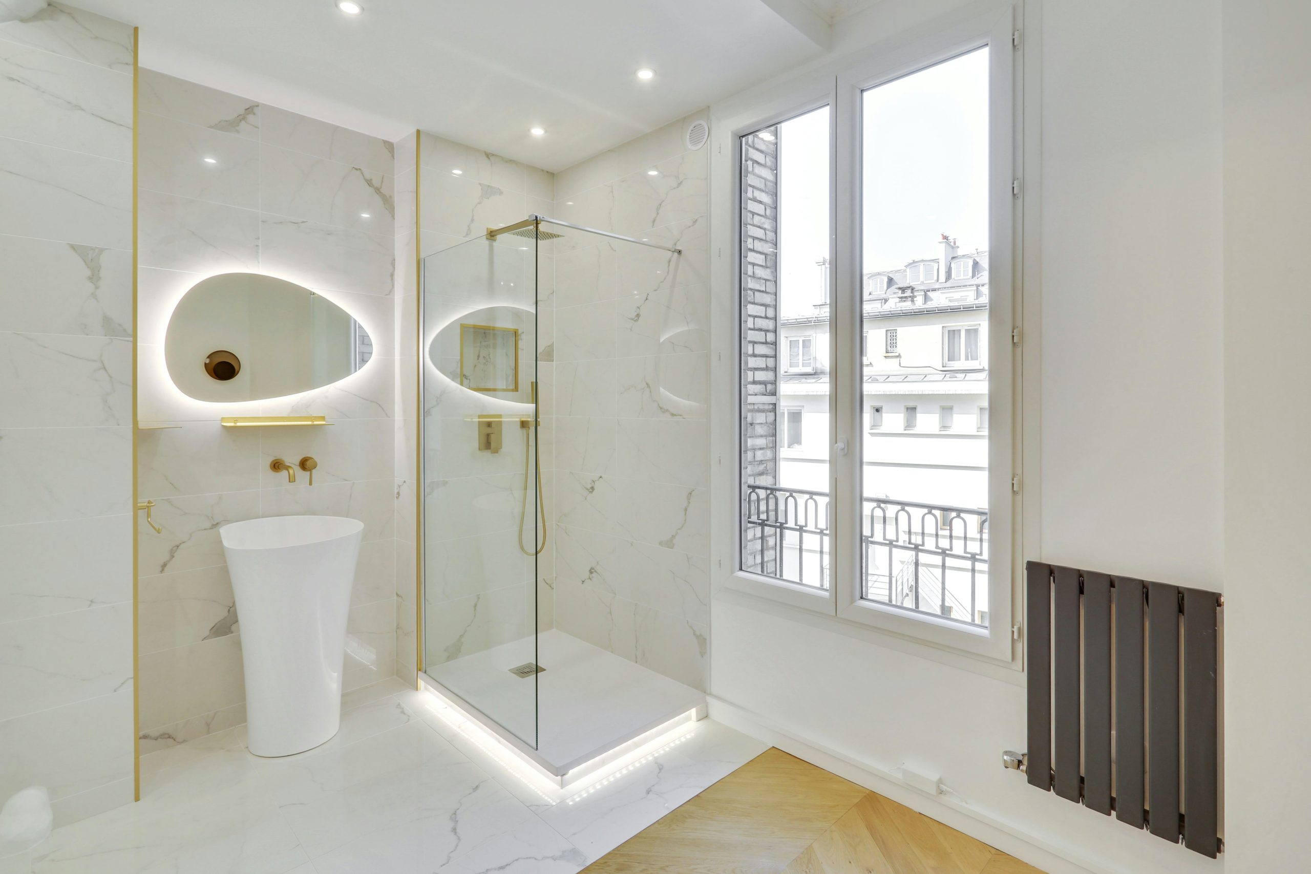 Devis rénovation salle de bain moderne Paris 75011 obtenez un devis gratuit et personnalisé pour la rénovation de votre salle de bain à paris. découvrez des solutions sur mesure adaptées à vos besoins et à votre budget, réalisées par des professionnels qualifiés.