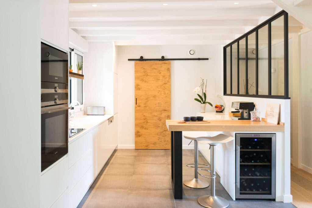 envie d'installer une cuisine ouverte à paris 11 ? découvrez nos conseils, idées et solutions sur-mesure pour transformer votre espace et profiter d'une cuisine conviviale et moderne dans le 11ème arrondissement.