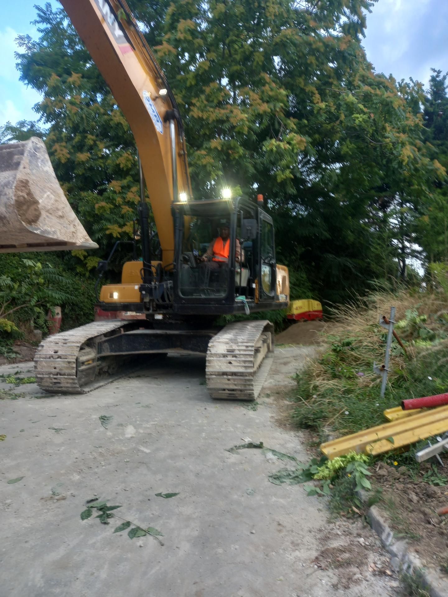 Comment trouver la meilleure entreprise de rénovation pour vos travaux à Paris 75011 ? trouvez la meilleure entreprise de rénovation à paris 75011 pour tous vos projets d’aménagement intérieur et de travaux. découvrez des experts qualifiés pour rénover votre appartement ou maison en toute confiance.