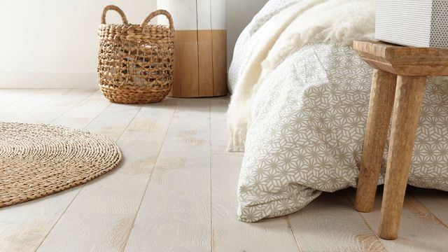 d&eacute;couvrez tous les prix du parquet selon les types, essences et finitions. comparez les co&ucirc;ts pour choisir le parquet adapt&eacute; &agrave; votre budget et &agrave; votre int&eacute;rieur.