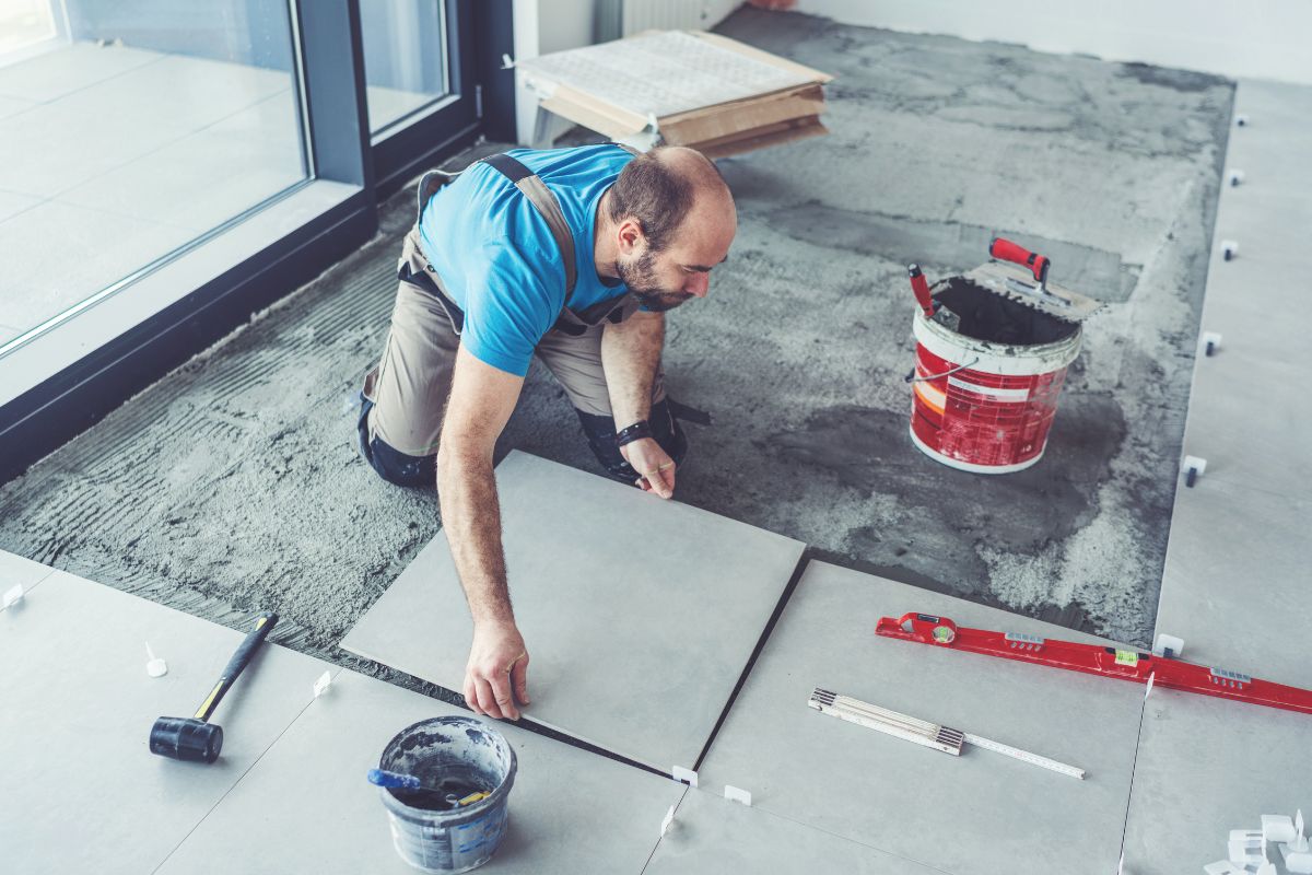 prix pose carrelage m2 sans fourniture découvrez le prix de la pose de carrelage au m2, les facteurs qui influencent les tarifs et obtenez des conseils pour choisir le bon professionnel pour vos travaux de carrelage.