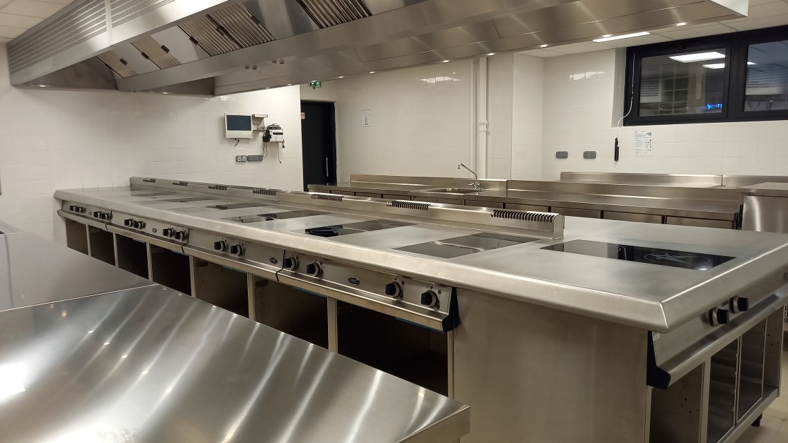 confiez la r&eacute;novation de votre cuisine &agrave; paris 11 &agrave; des professionnels qualifi&eacute;s. modernisez votre espace avec des solutions sur mesure, adapt&eacute;s &agrave; vos besoins et &agrave; votre budget. demandez votre devis gratuit d&egrave;s maintenant !