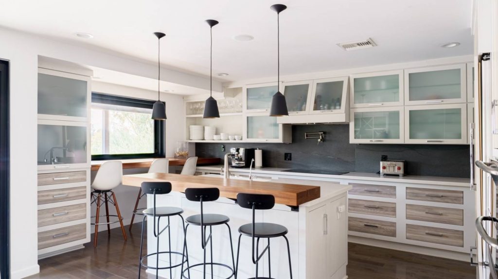 découvrez nos services de rénovation de cuisine à paris 75011 : conception sur-mesure, modernisation et aménagement pour un espace fonctionnel et esthétique. demandez votre devis gratuit !