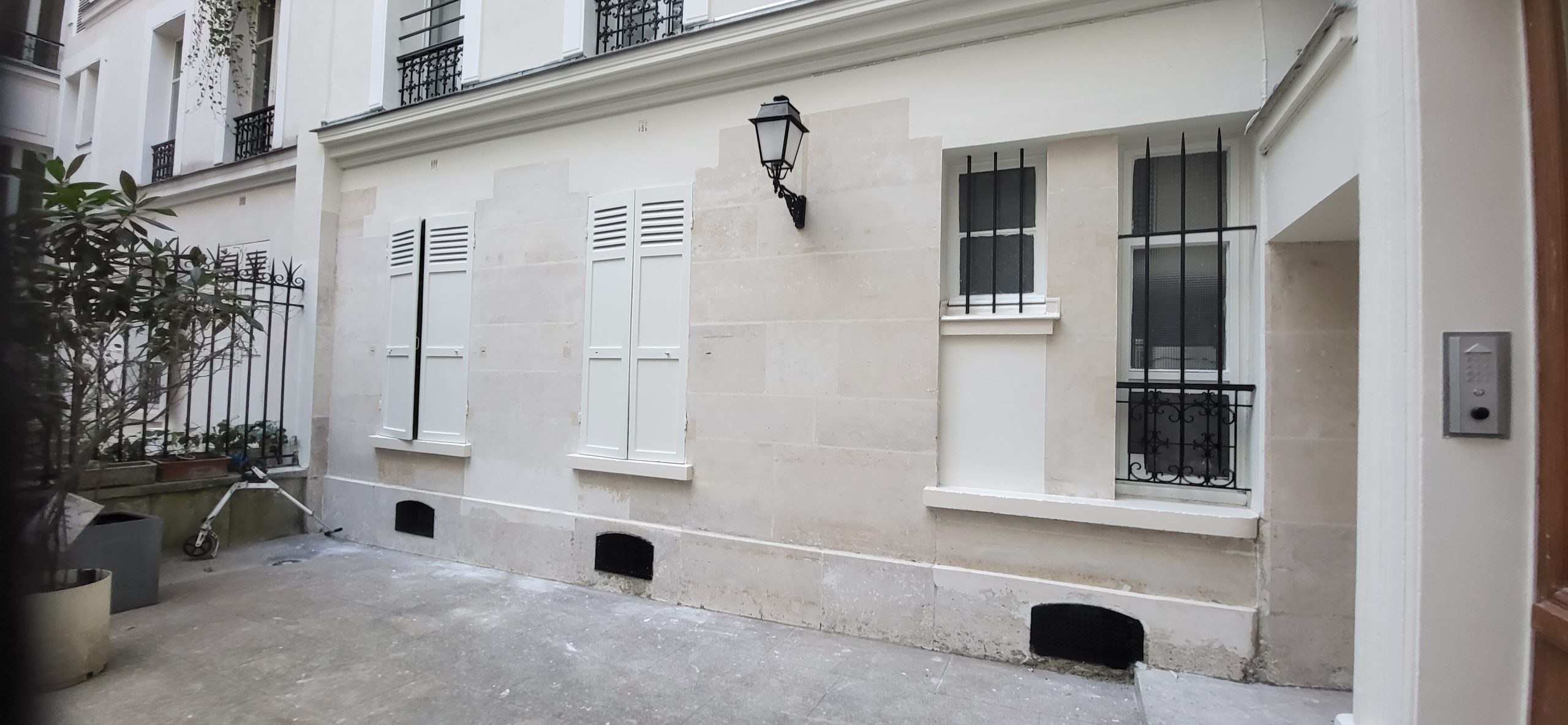 Isolation rénovation à Paris 75011 : quelles solutions efficaces pour 2025 ? améliorez le confort de votre logement à paris 75011 grâce à nos services de rénovation et d'isolation. bénéficiez d'un accompagnement sur mesure pour une meilleure performance énergétique.
