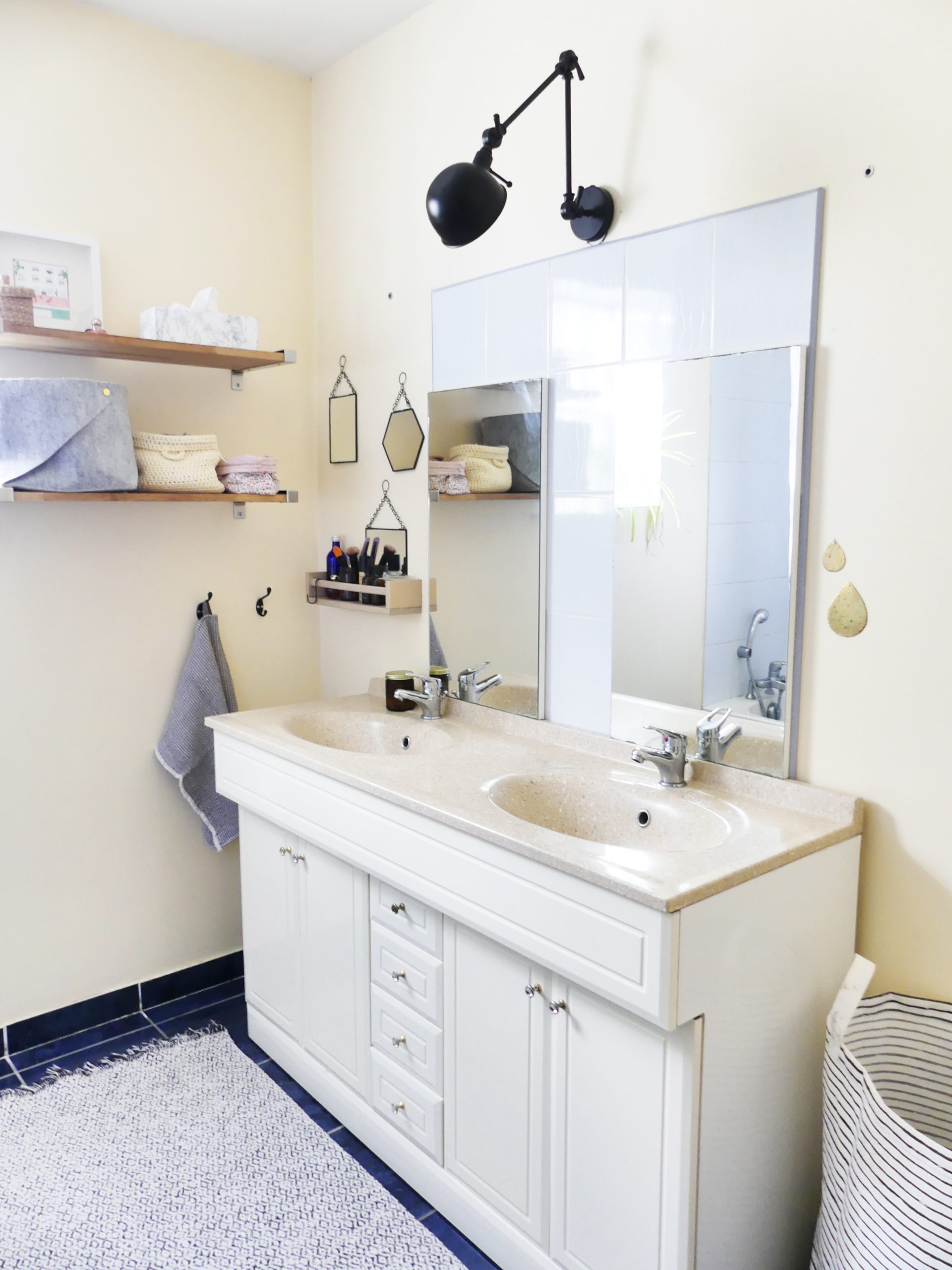 Salle de Bain Rénovation (40 titres) découvrez nos conseils et idées pour réussir la rénovation de votre salle de bain. inspirations, astuces travaux et solutions pratiques pour transformer cet espace en un lieu moderne et fonctionnel.