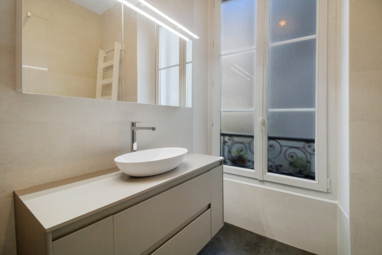 d&eacute;couvrez notre service de r&eacute;novation de salle de bain &agrave; paris 11 : conseils personnalis&eacute;s, devis gratuit et travaux de qualit&eacute;. transformez votre espace selon vos envies avec des professionnels exp&eacute;riment&eacute;s.
