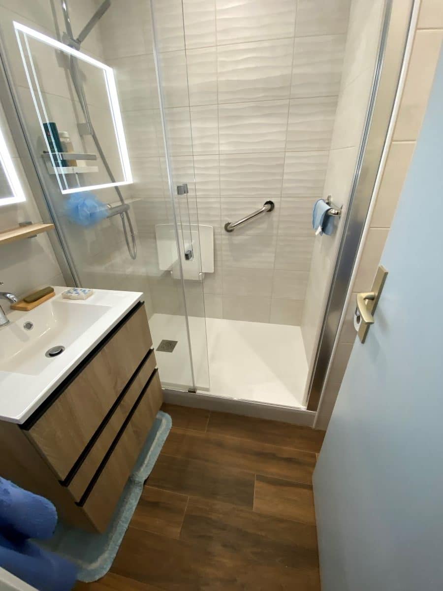 Réaliser un devis gratuit pour salle de bain à Paris 11ème obtenez rapidement un devis personnalisé pour la rénovation ou l'aménagement de votre salle de bain à paris 11. comparez les prix et trouvez les meilleurs professionnels proches de chez vous !