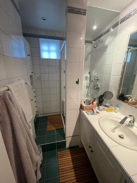 besoin d’un plombier pour votre salle de bain à paris 11 ? installation, réparation et rénovation par des experts locaux. intervention rapide et devis gratuit !