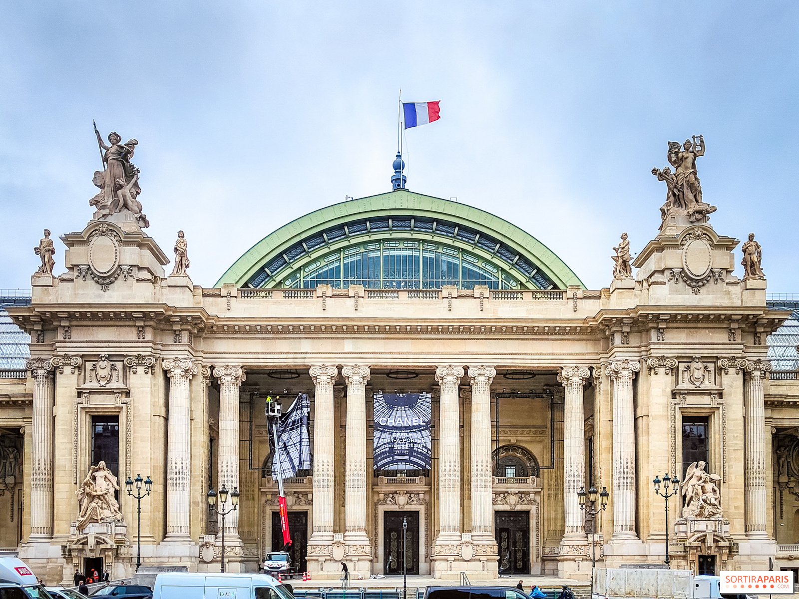 Combien coûte une peinture de façade au m2 à Paris 75011 en 2025 ? découvrez les prix 2025 pour la peinture de façade à paris : tarifs, conseils et devis pour rénover votre extérieur au meilleur coût.