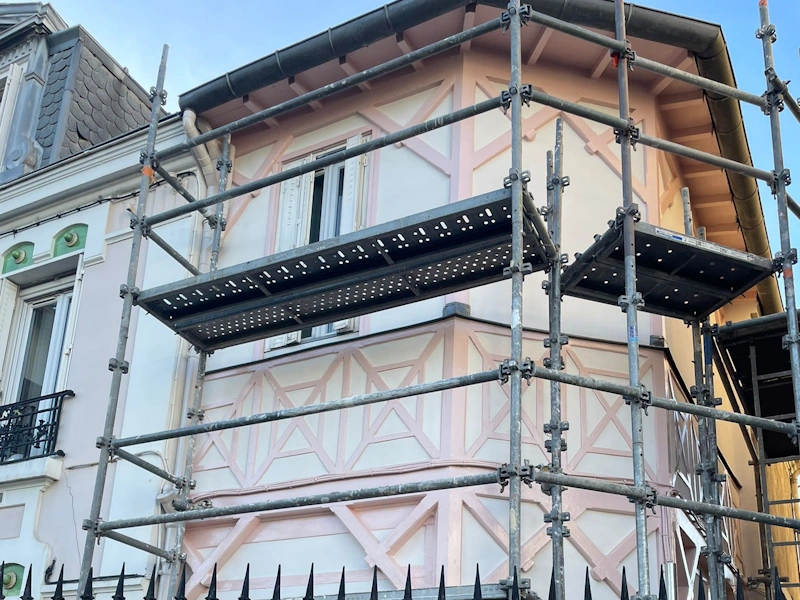 Combien coûte une peinture de façade au m2 à Paris 75011 en 2025 ? découvrez les prix pour la peinture de façade à paris en 2025 : conseils, tarifs moyens au m², facteurs influençant le coût et astuces pour réussir vos travaux au meilleur prix.