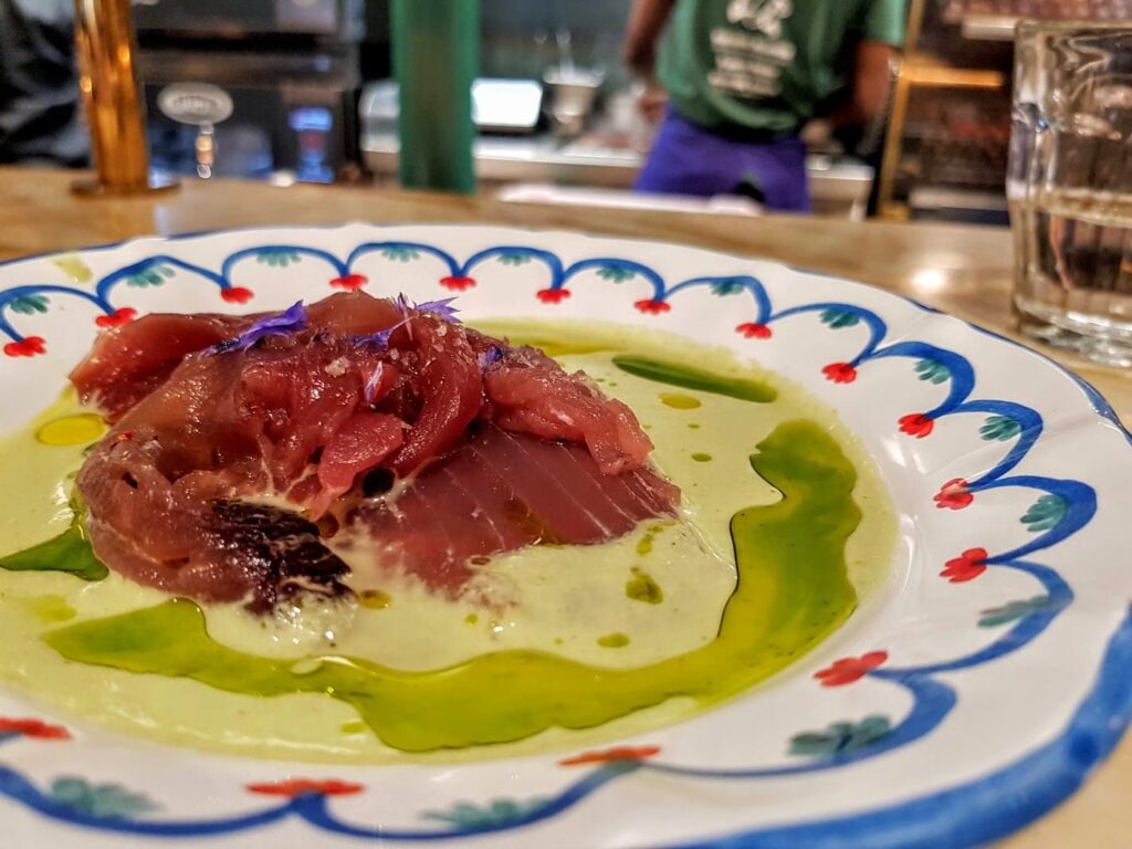 envie de rafraîchir votre cuisine dans le 11e arrondissement de paris ? découvrez nos conseils et solutions pour moderniser et relooker votre espace culinaire rapidement et efficacement.