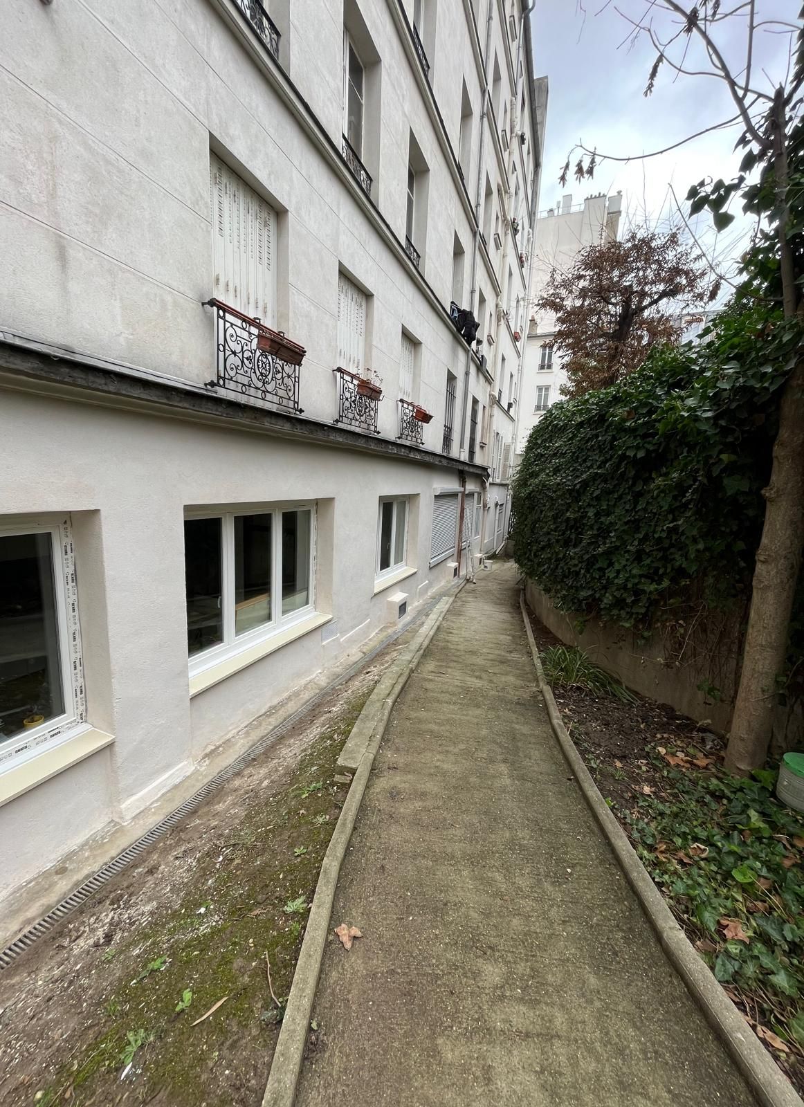 Rénover pour louer plus cher à Paris 11ème : bonnes pratiques confiez votre rénovation locative à paris 11 à des experts : optimisation des espaces, travaux de qualité et valorisation de votre bien pour une location rapide et rentable.