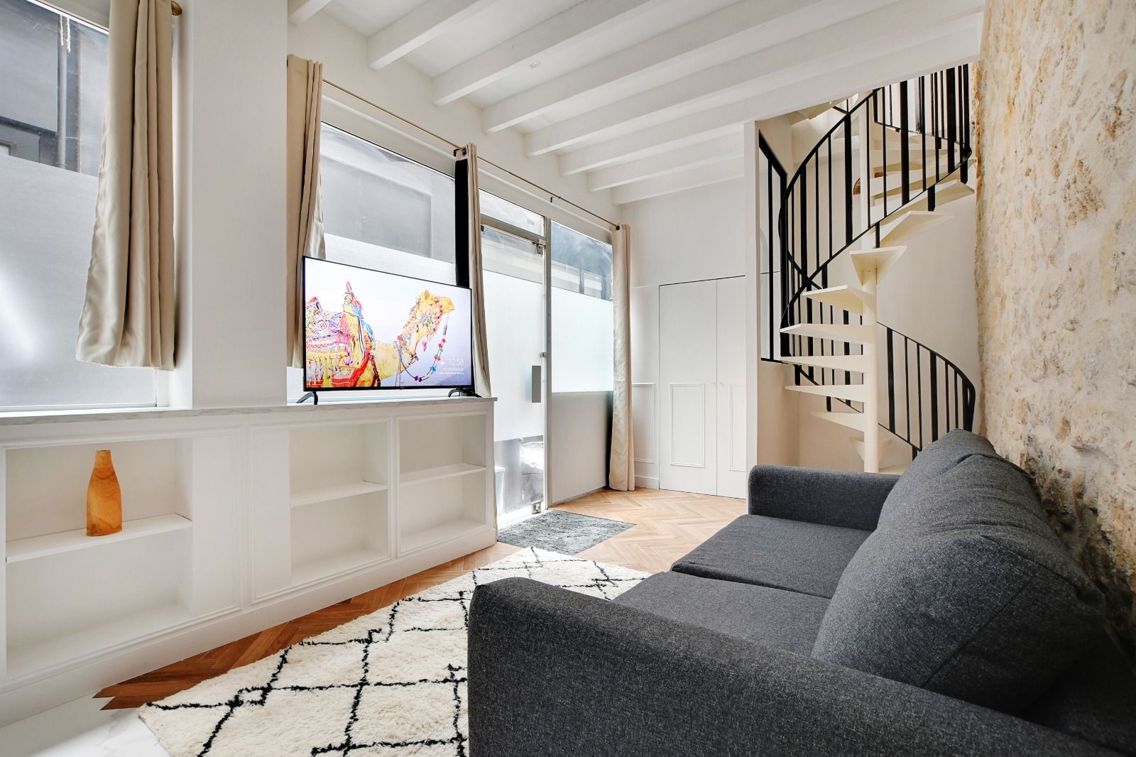confiez la r&eacute;novation de votre studio &agrave; paris &agrave; des experts ! optimisez l&rsquo;espace, modernisez votre int&eacute;rieur et valorisez votre bien avec nos solutions sur-mesure. devis gratuit et conseils personnalis&eacute;s.