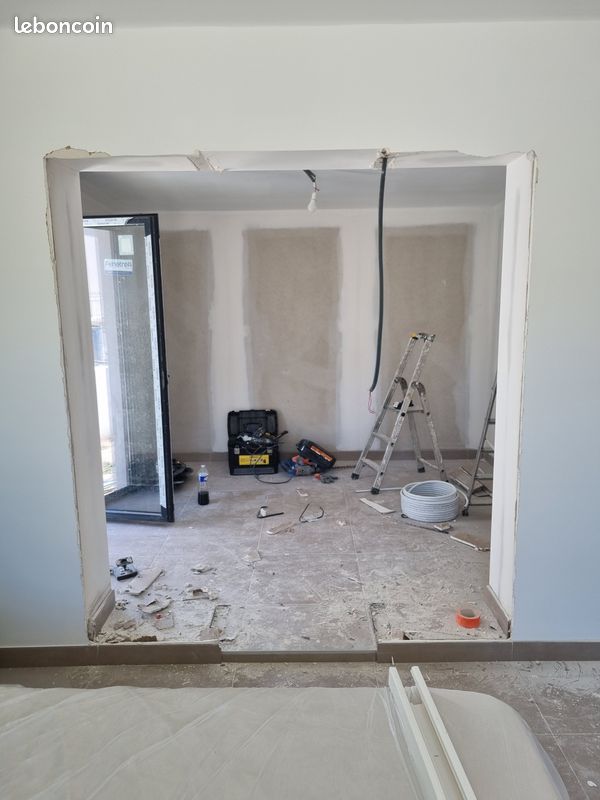 Confiez vos travaux à un spécialiste en rénovation intérieure faites confiance à un spécialiste de la rénovation intérieure pour transformer votre maison ou appartement. profitez d’un accompagnement personnalisé et de réalisations sur-mesure pour tous vos projets de rénovation.