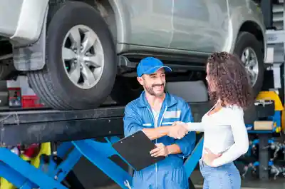 Quel est le prix pour construire un garage à Paris 75011 en 2025 ? découvrez les prix des garages à paris en 2025 : tarifs moyens pour la location ou l